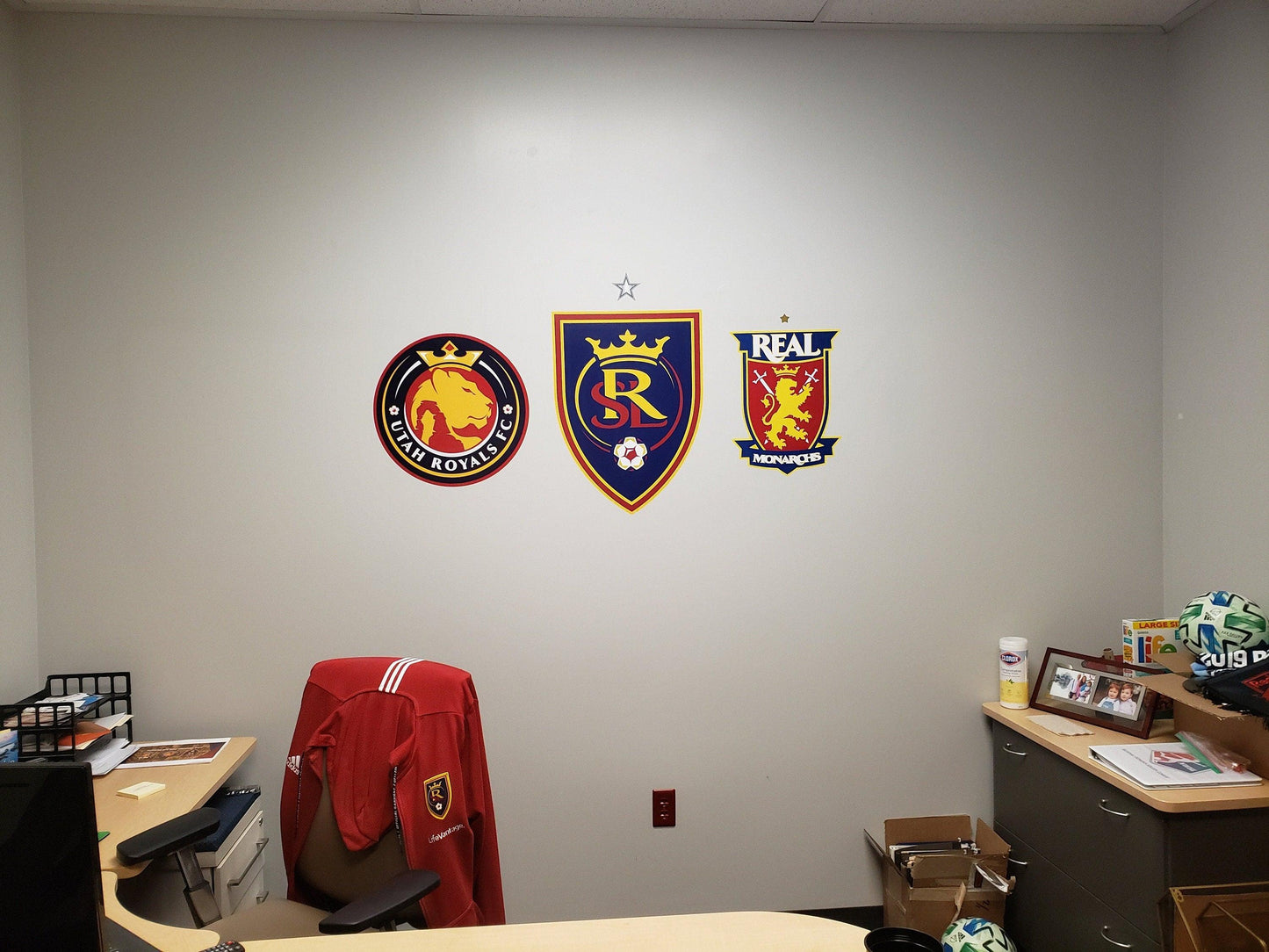 Customizable Vinyl Wall Decal: Design Your Personalized Logo Sticker